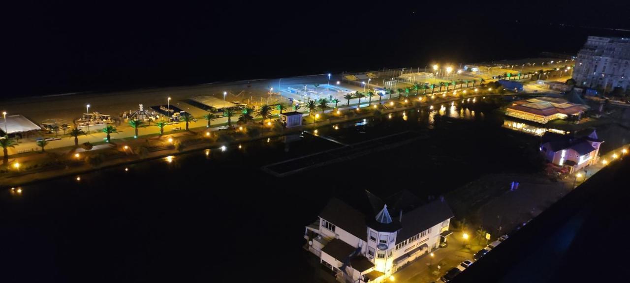 巴统Only Front Sea View, No Side View, Wonderful Panorama, High Floor, Location Guarantee公寓式酒店 外观 照片